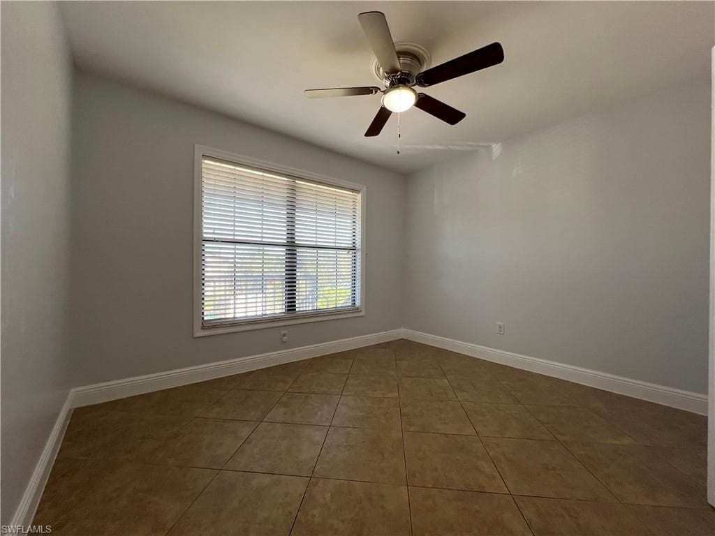 5270 Treetops DR J201-20