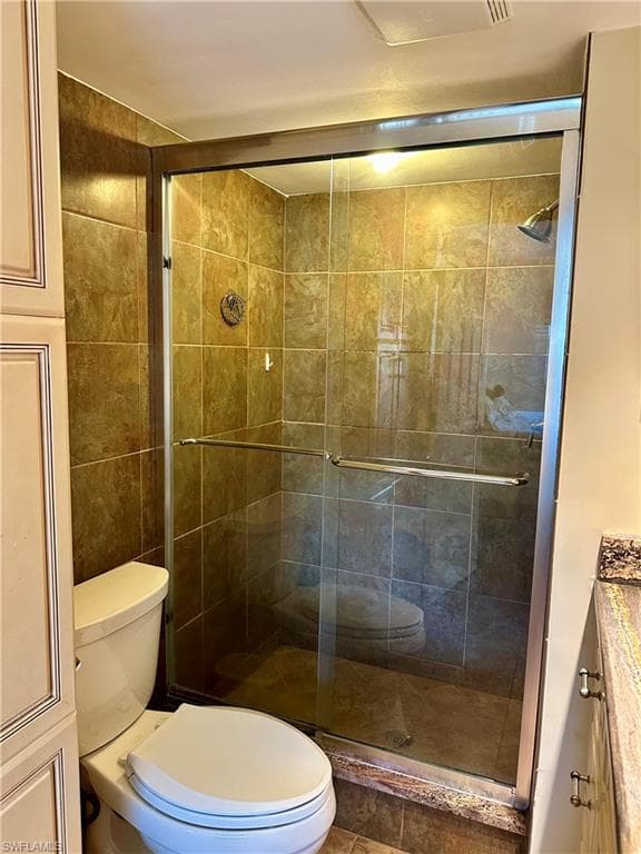 190 Turtle Lake CT # 202, NAPLES FL 34105-3