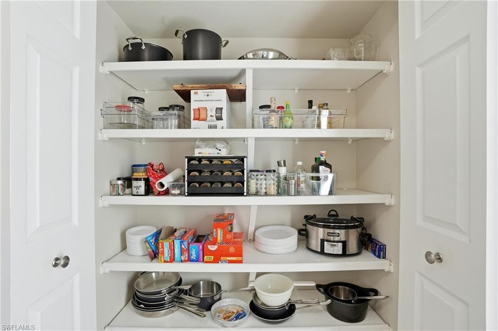 4945 Cougar CT S # 4, NAPLES FL 34109-16