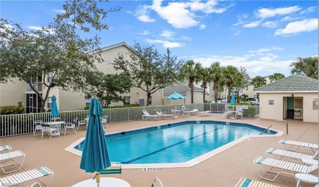 4945 Cougar CT S # 4, NAPLES FL 34109-40