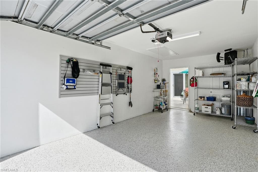 4945 Cougar CT S # 4, NAPLES FL 34109-39