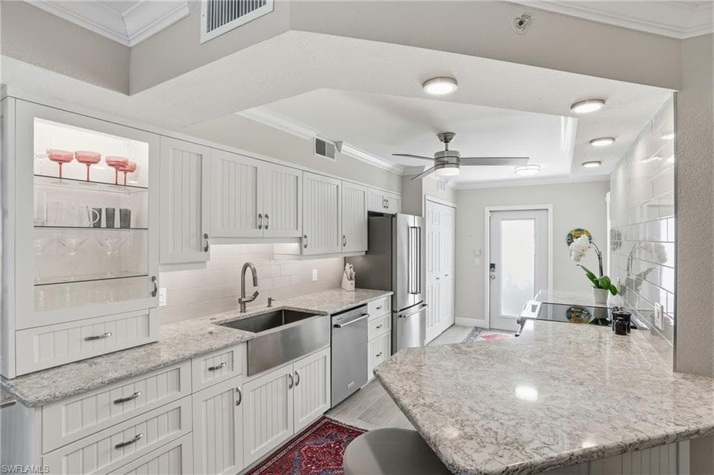 4945 Cougar CT S # 4, NAPLES FL 34109-3