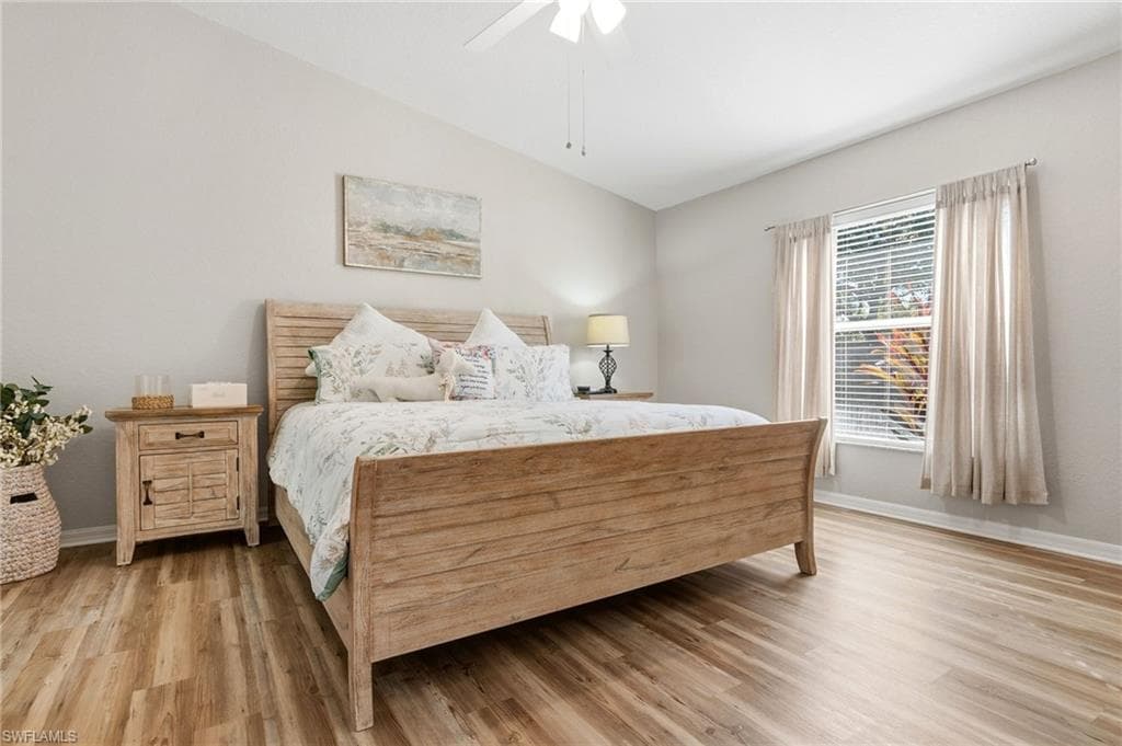 6242 Mandalay CIR # 55, NAPLES FL 34112-13