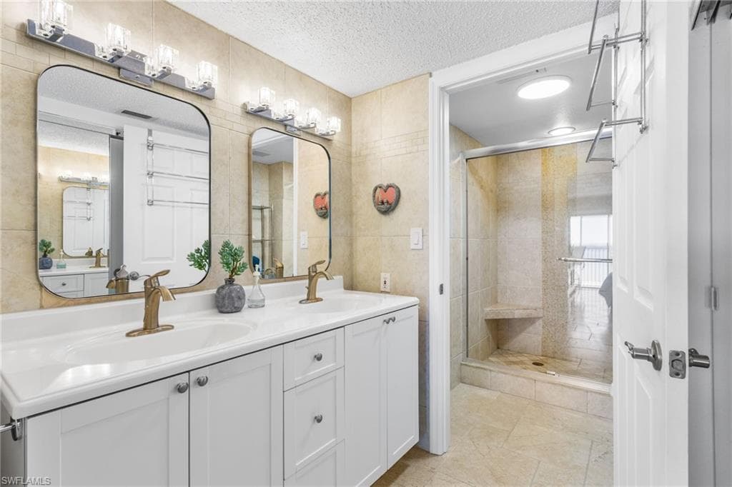 4895 Bonita Beach RD # 302, BONITA SPRINGS FL 34134-15