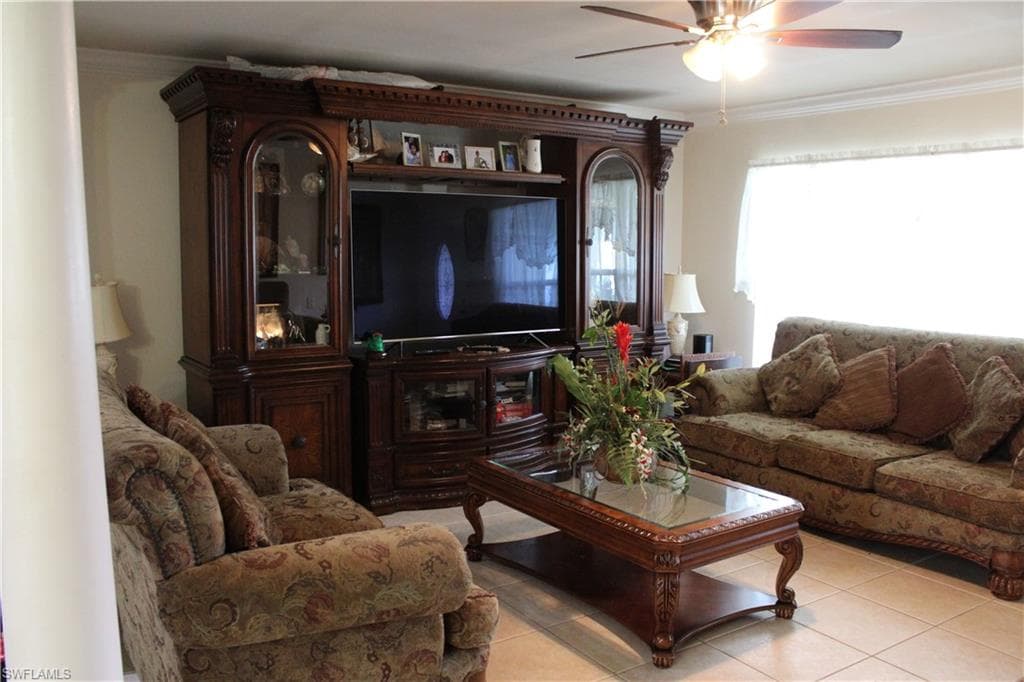 679 Canal DR, NORTH FORT MYERS FL 33903-22