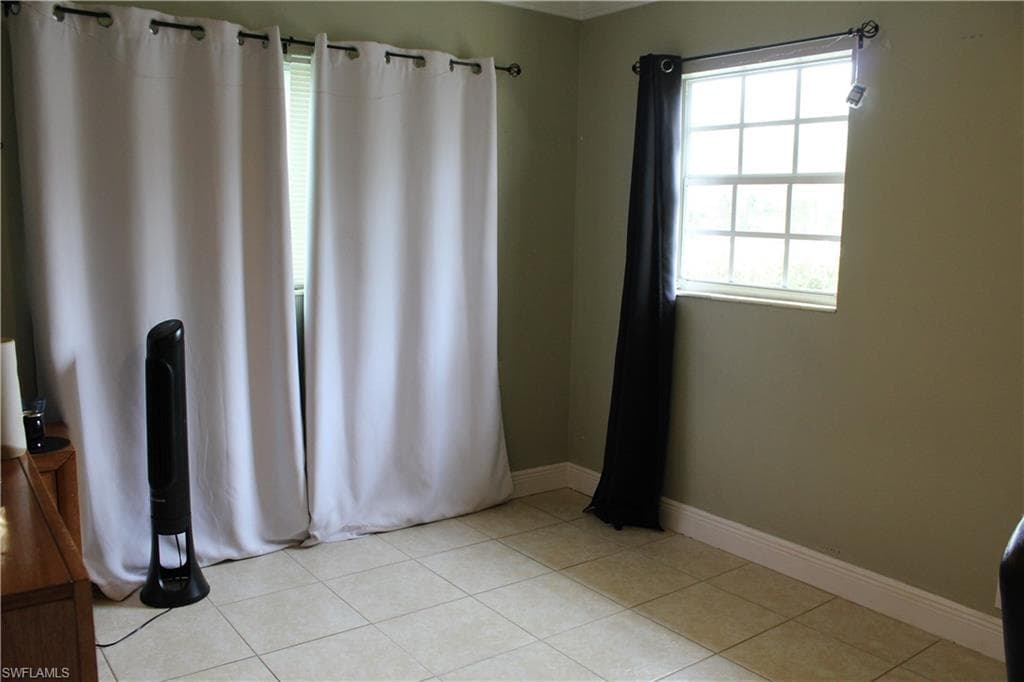 679 Canal DR, NORTH FORT MYERS FL 33903-33