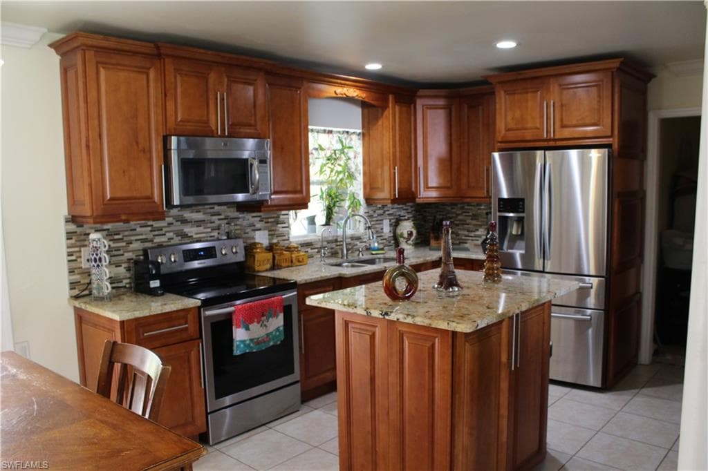 679 Canal DR, NORTH FORT MYERS FL 33903-13