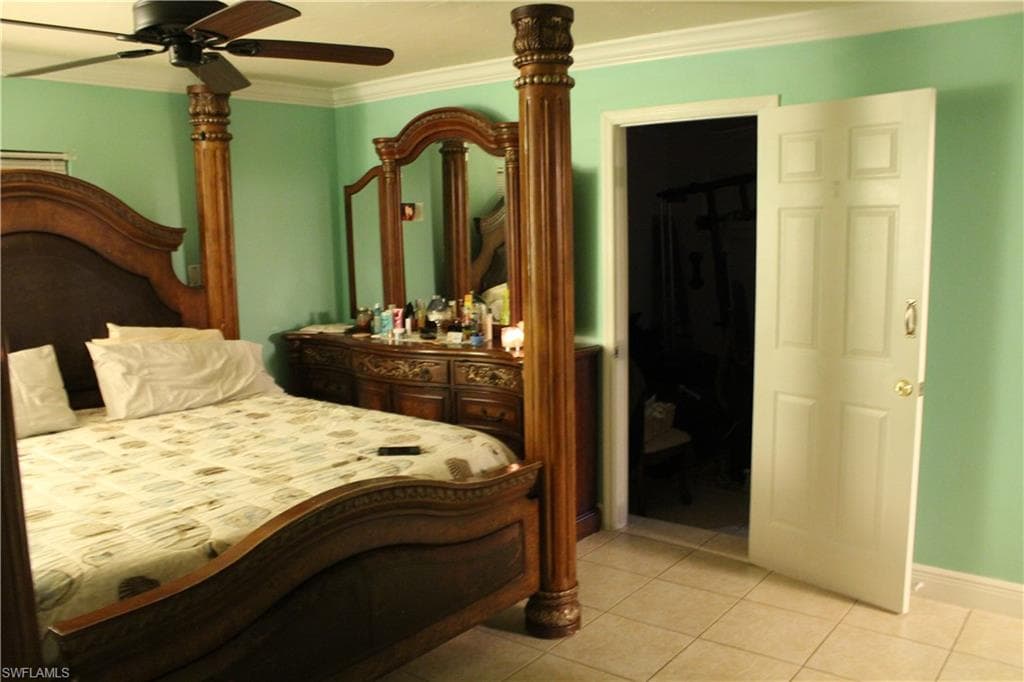 679 Canal DR, NORTH FORT MYERS FL 33903-18
