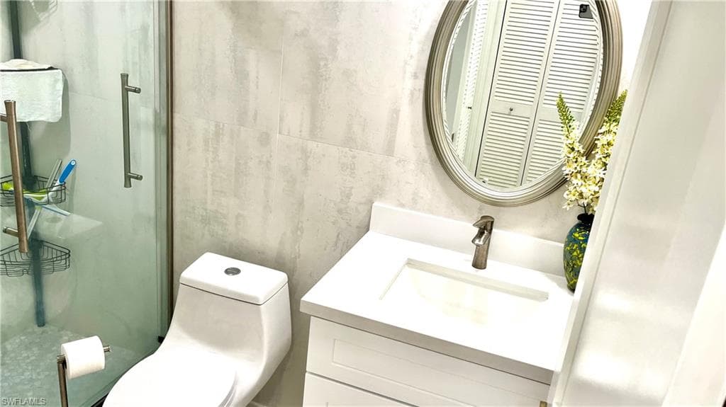 High Point Cir High Point CIR W # 304, NAPLES FL 34103-5
