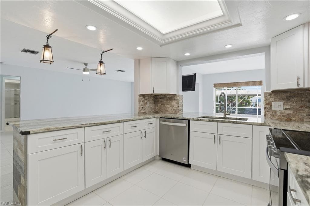 5964 Baker CT, FORT MYERS FL 33919-12