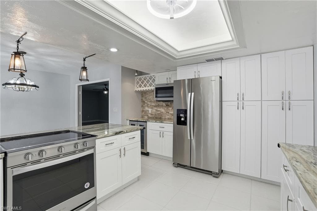 5964 Baker CT, FORT MYERS FL 33919-11