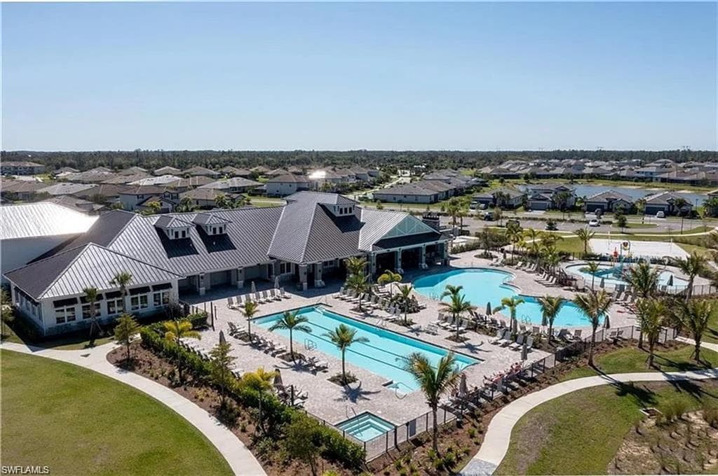 14195 Pine Lodge LN, FORT MYERS FL 33913-27