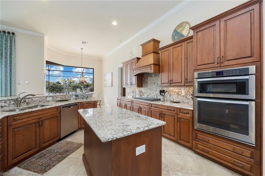 23141 Sanabria LOOP, BONITA SPRINGS FL 34135-5