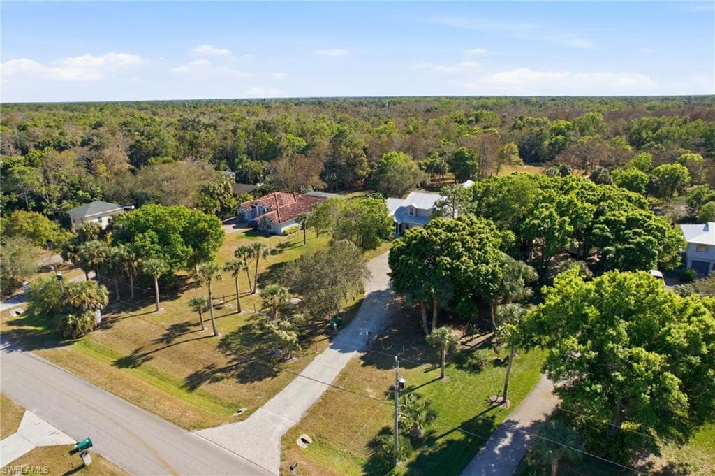 5860 Dogwood WAY, NAPLES FL 34116-26