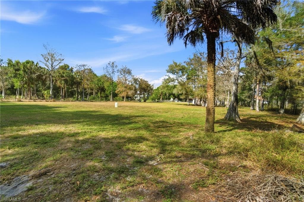 5860 Dogwood WAY, NAPLES FL 34116-18