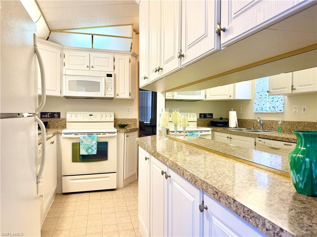 91 Vanda Sanctuary # 91, NAPLES FL 34114-17