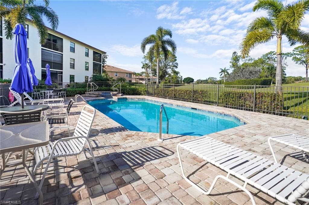 601 Augusta BLVD # 10, NAPLES FL 34113-19