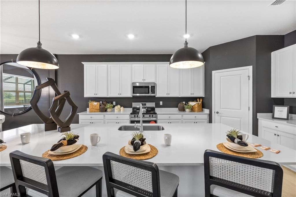 17182 Crystalline CT, NORTH FORT MYERS FL 33917-7