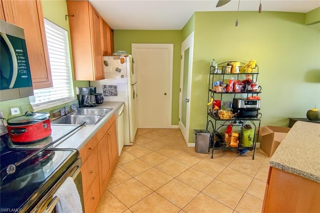 340 Inwood AVE S, LEHIGH ACRES FL 33936-12