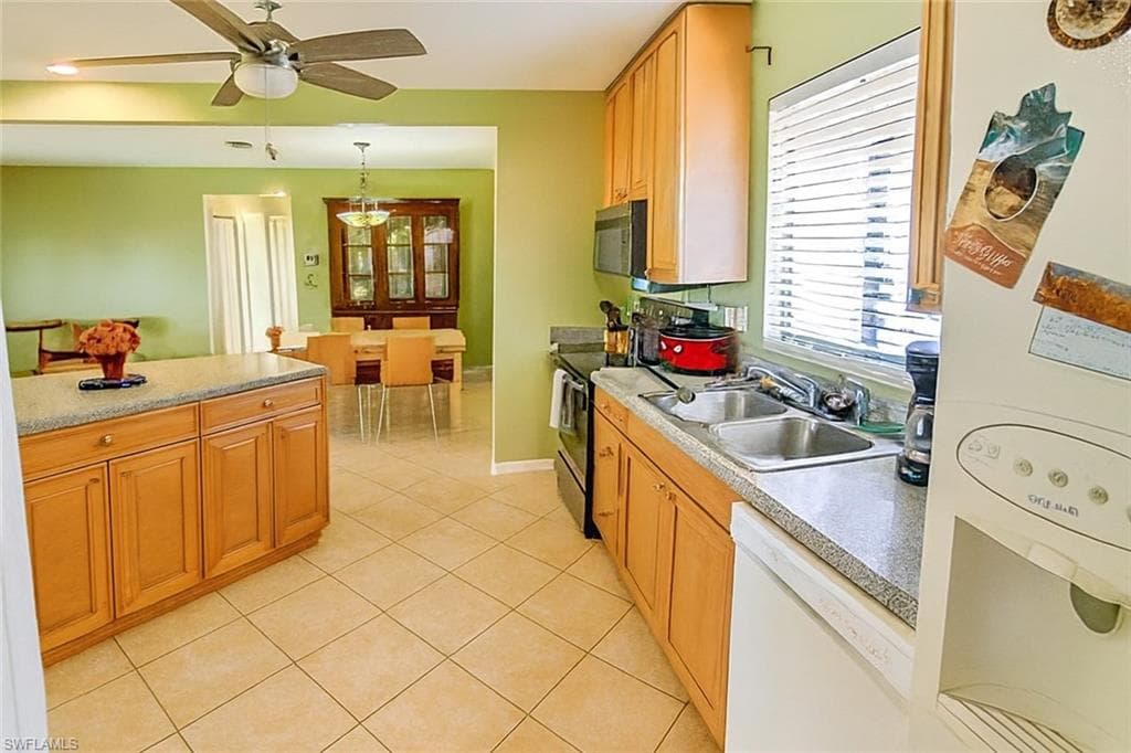 340 Inwood AVE S, LEHIGH ACRES FL 33936-11