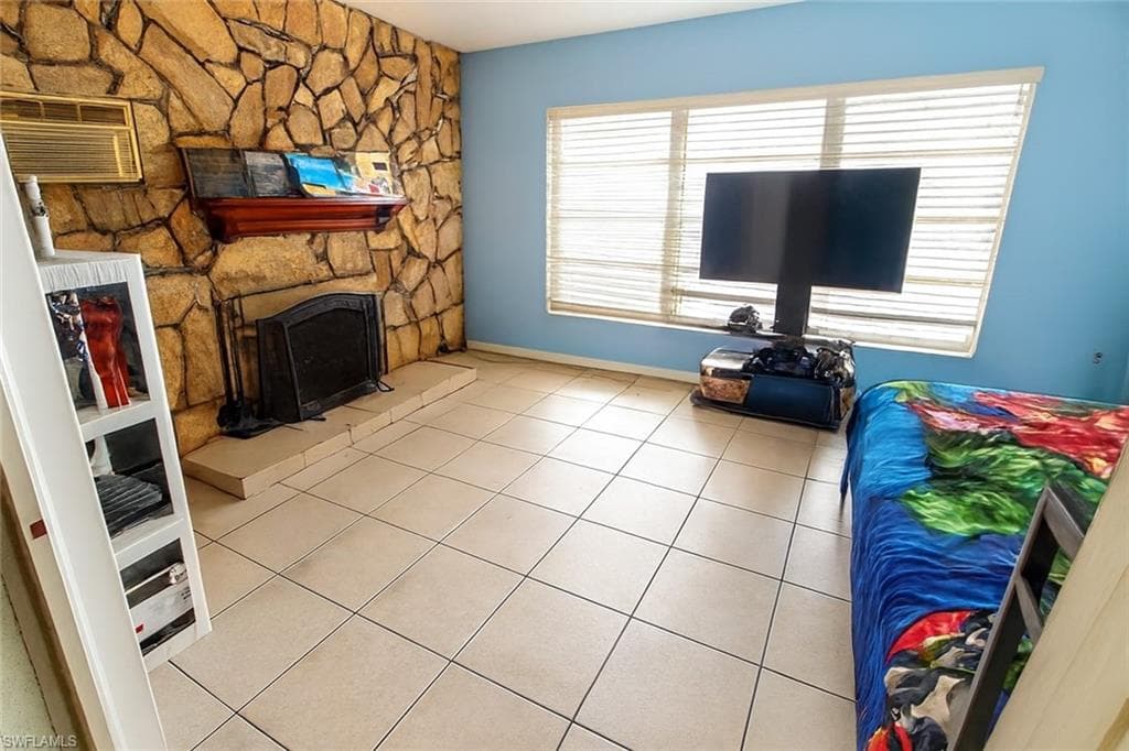 340 Inwood AVE S, LEHIGH ACRES FL 33936-22