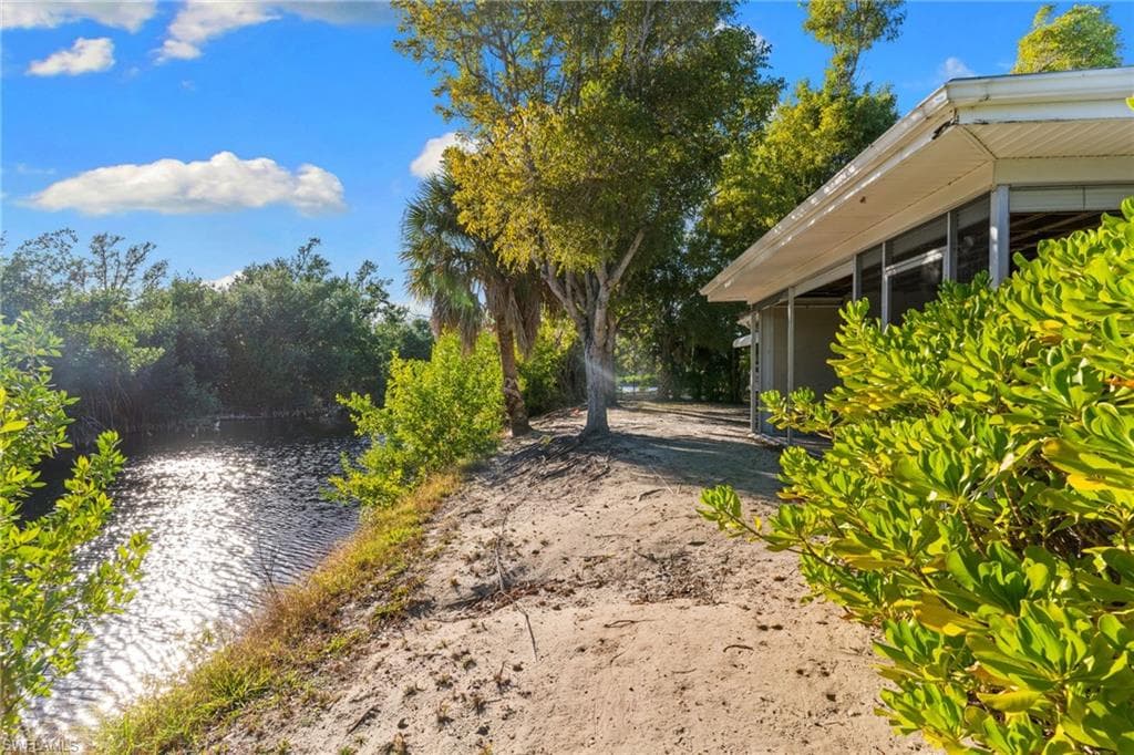 1812 Ibis LN, SANIBEL FL 33957-12