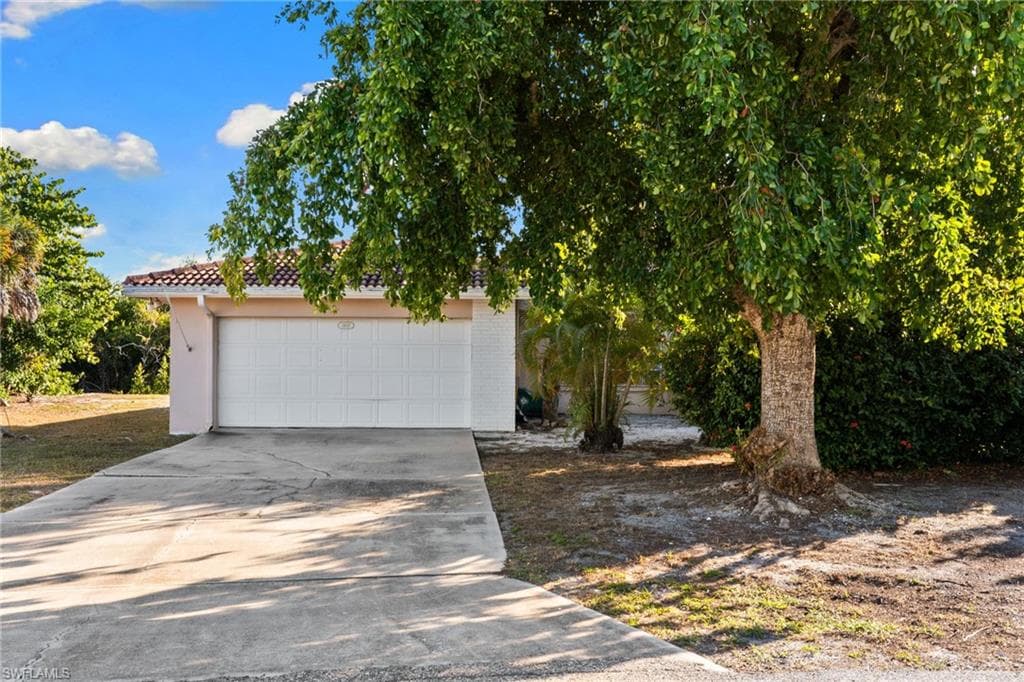 1812 Ibis LN, SANIBEL FL 33957-16