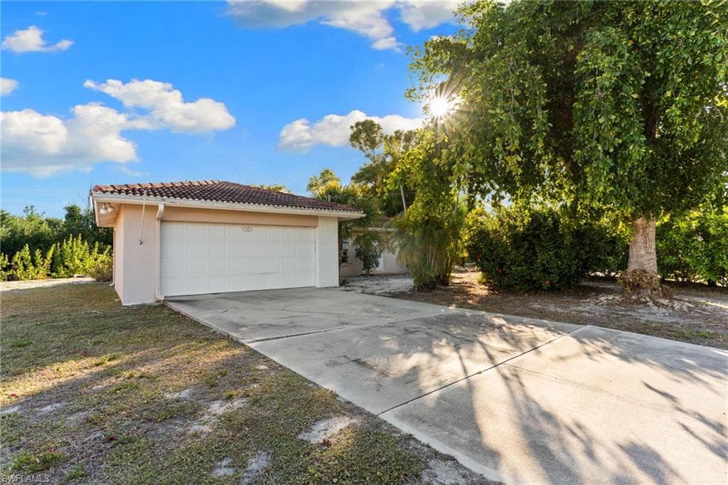 1812 Ibis LN, SANIBEL FL 33957-15