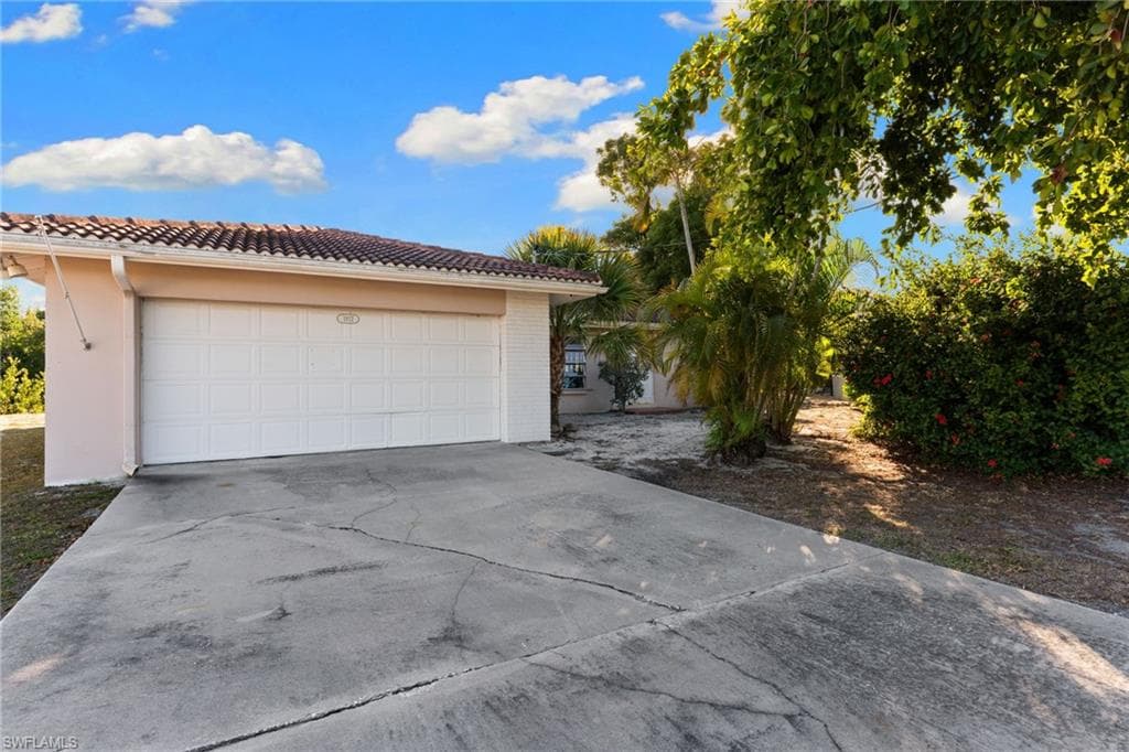 1812 Ibis LN, SANIBEL FL 33957-4