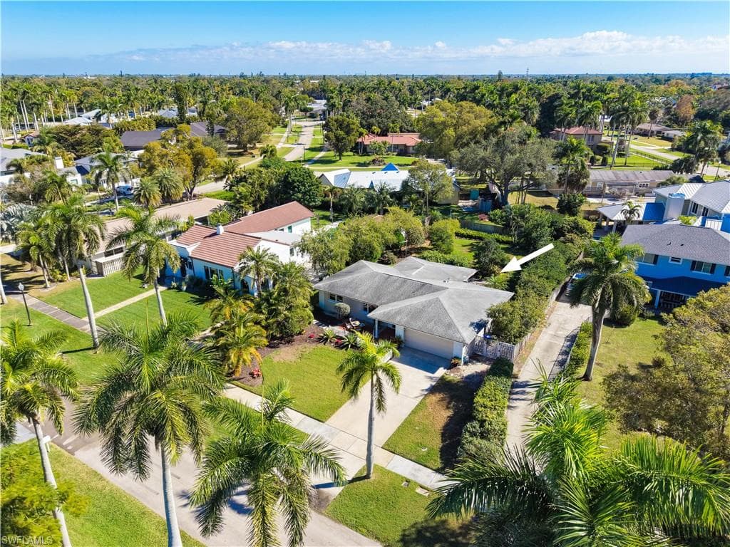 3325 AVOCADO DR, FORT MYERS FL 33901-32