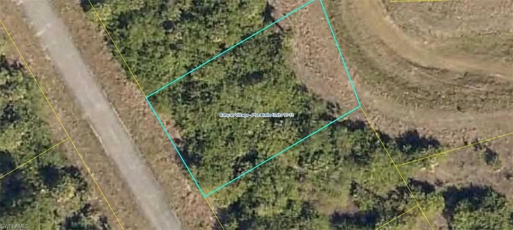 111 Holland DR, LABELLE FL 33935-1