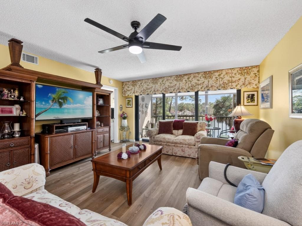 5792 Deauville CIR # A207, NAPLES FL 34112-1