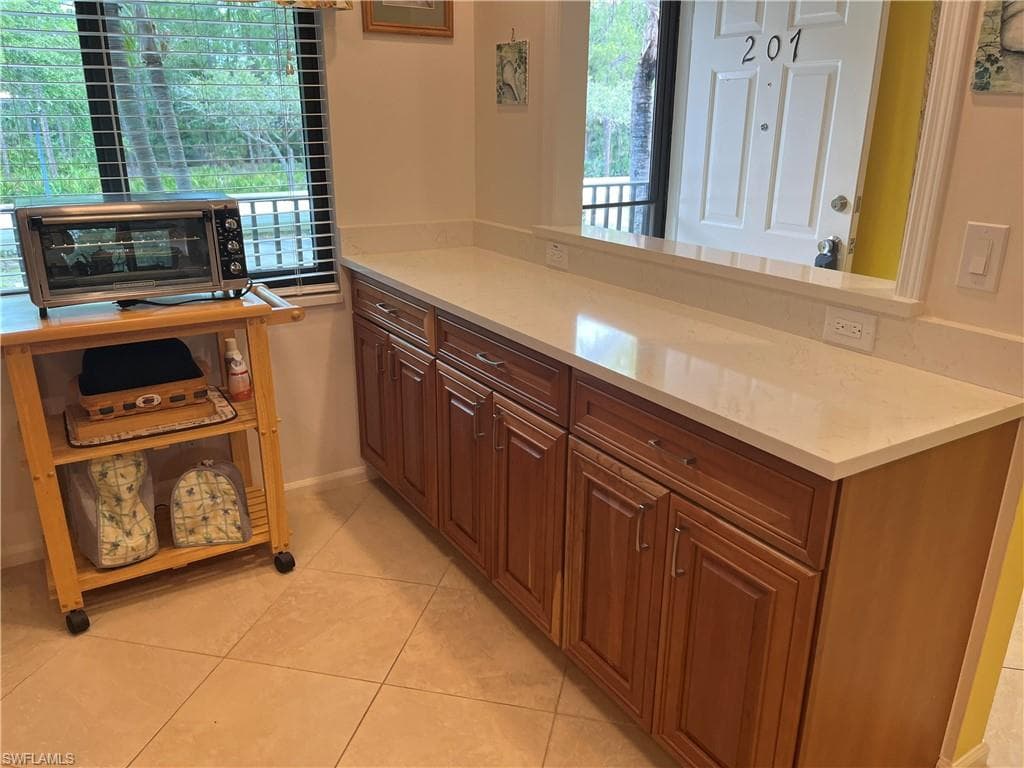 5792 Deauville CIR # A207, NAPLES FL 34112-8