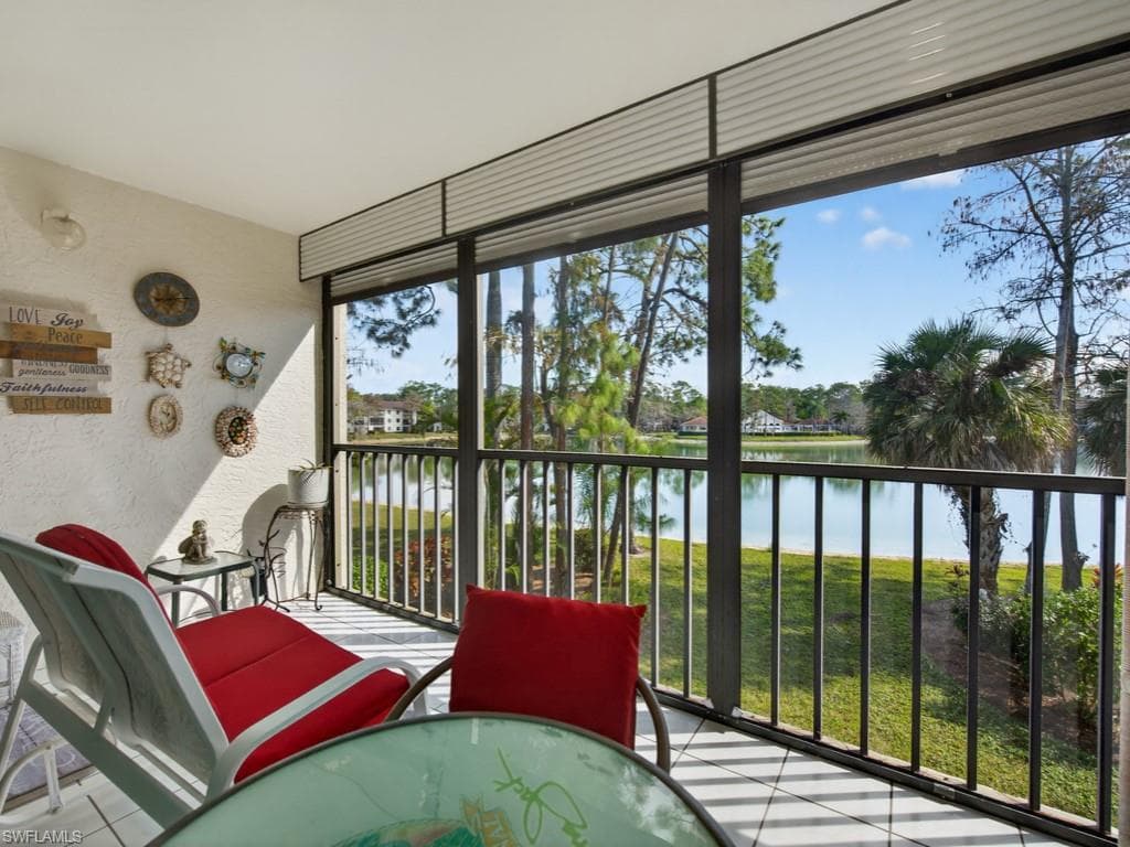 5792 Deauville CIR # A207, NAPLES FL 34112-13