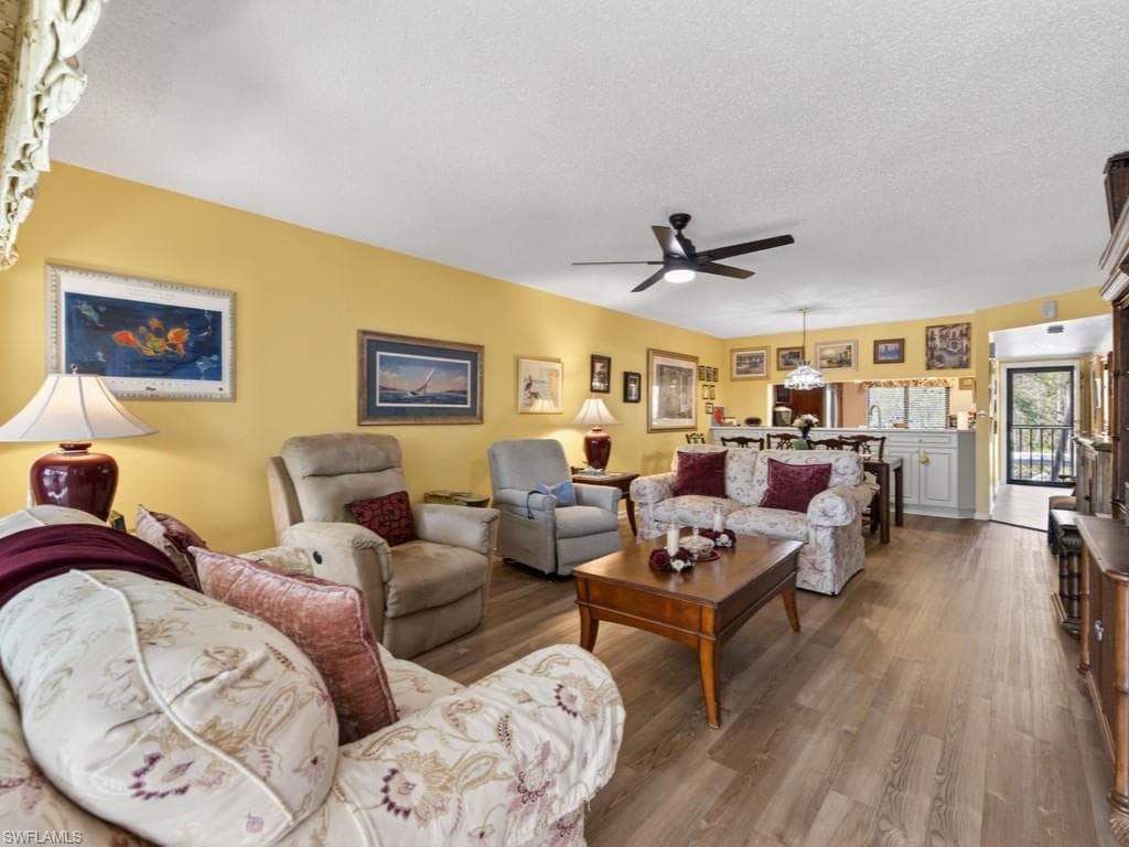 5792 Deauville CIR # A207, NAPLES FL 34112-3