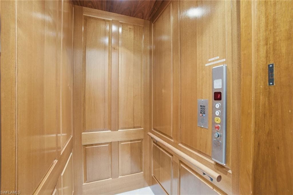 27585 River Reach DR, BONITA SPRINGS FL 34134-41