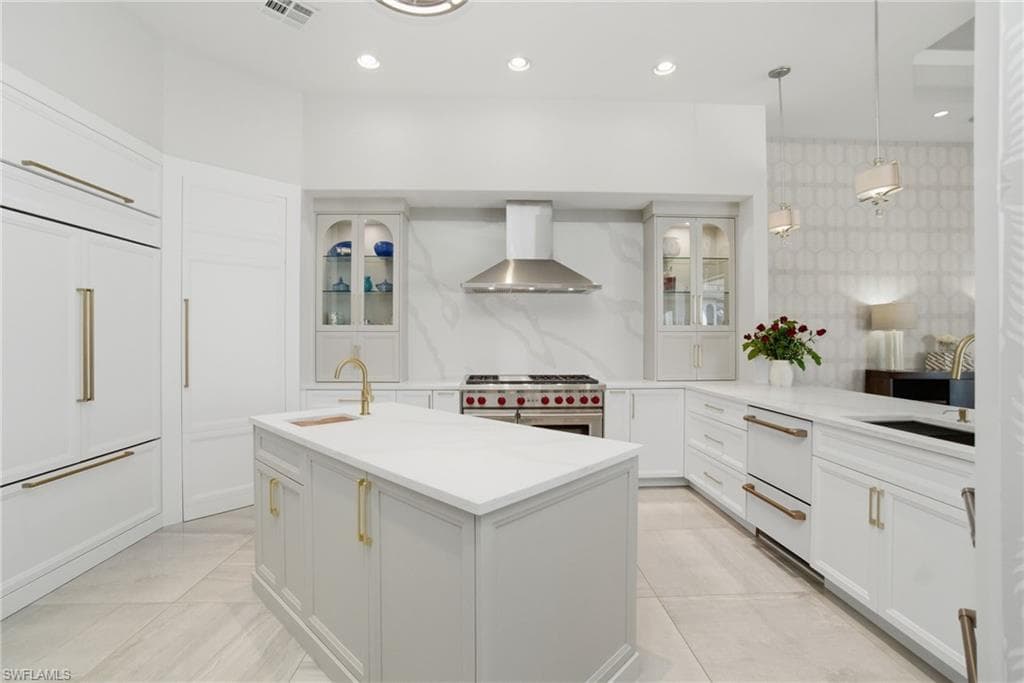 27585 River Reach DR, BONITA SPRINGS FL 34134-6