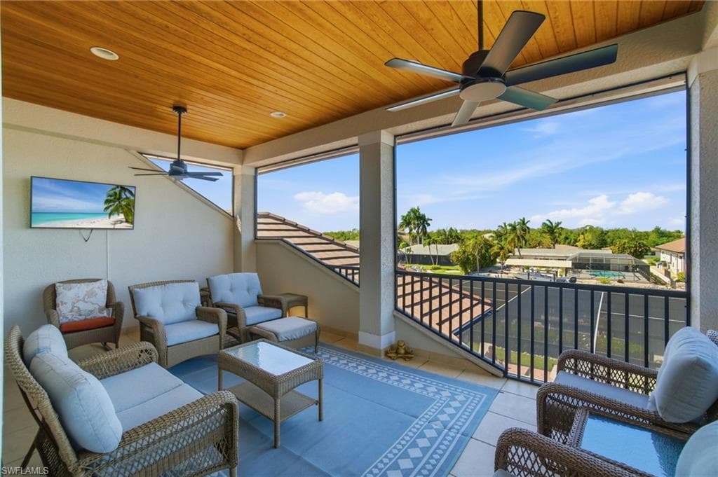 27585 River Reach DR, BONITA SPRINGS FL 34134-35