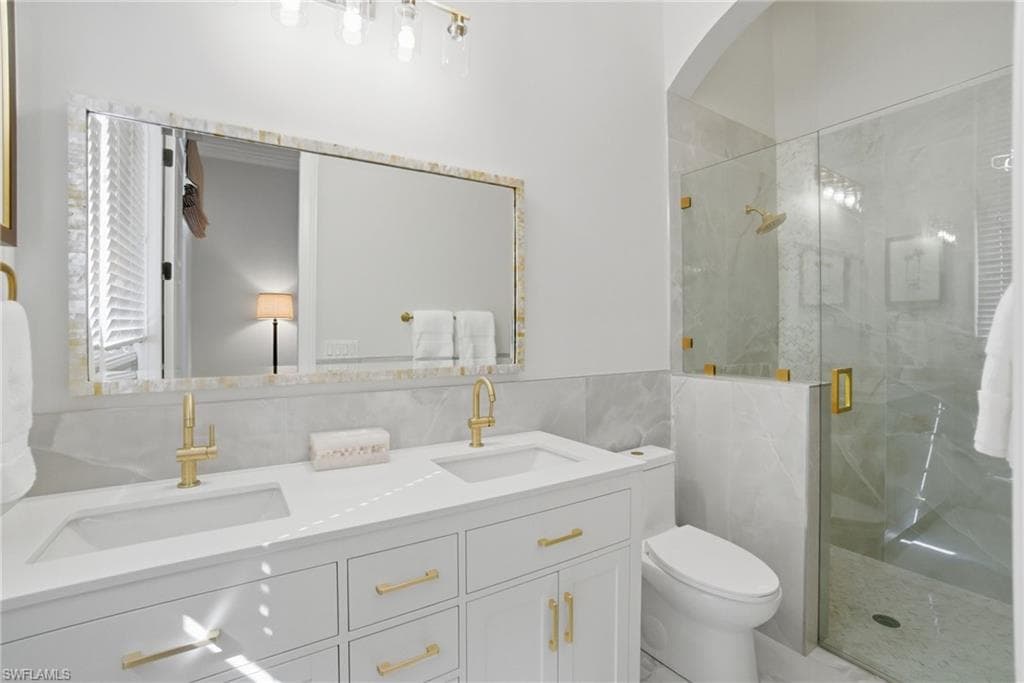 27585 River Reach DR, BONITA SPRINGS FL 34134-37