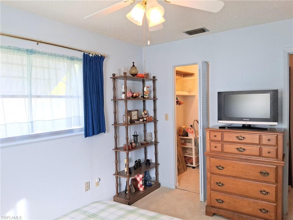 2 Tangelo CT, LEHIGH ACRES FL 33936-13