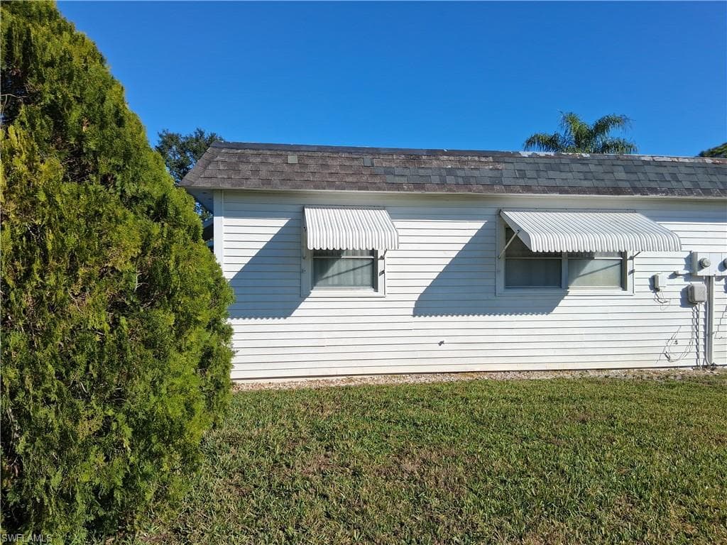 2 Tangelo CT, LEHIGH ACRES FL 33936-17