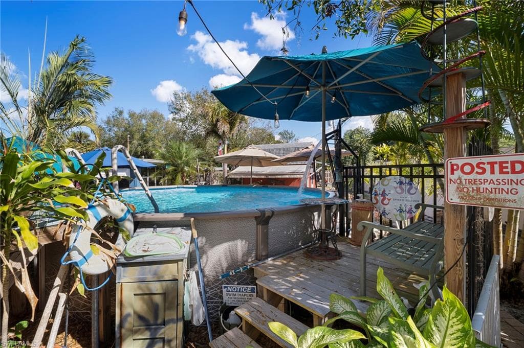 2114 E Gardenia CIR, NORTH FORT MYERS FL 33917-45