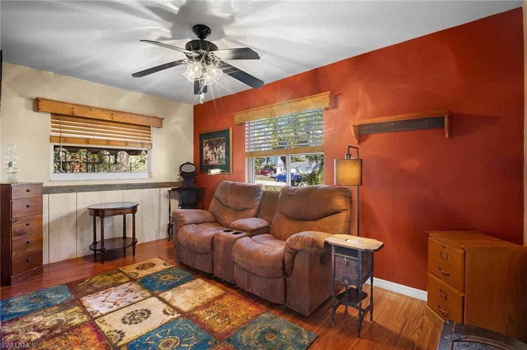 2114 E Gardenia CIR, NORTH FORT MYERS FL 33917-21