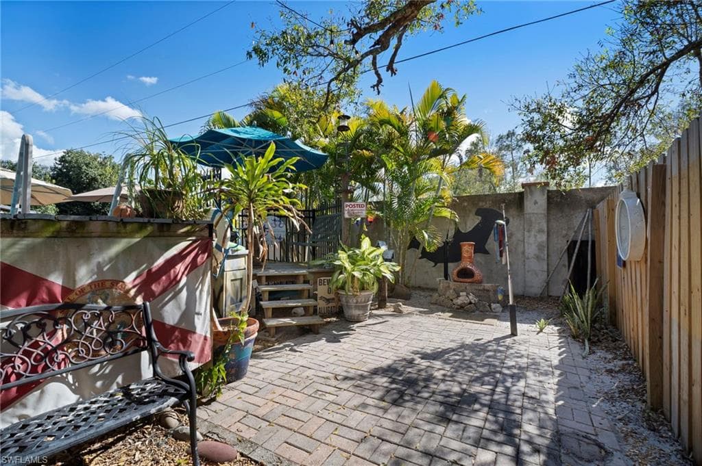 2114 E Gardenia CIR, NORTH FORT MYERS FL 33917-44