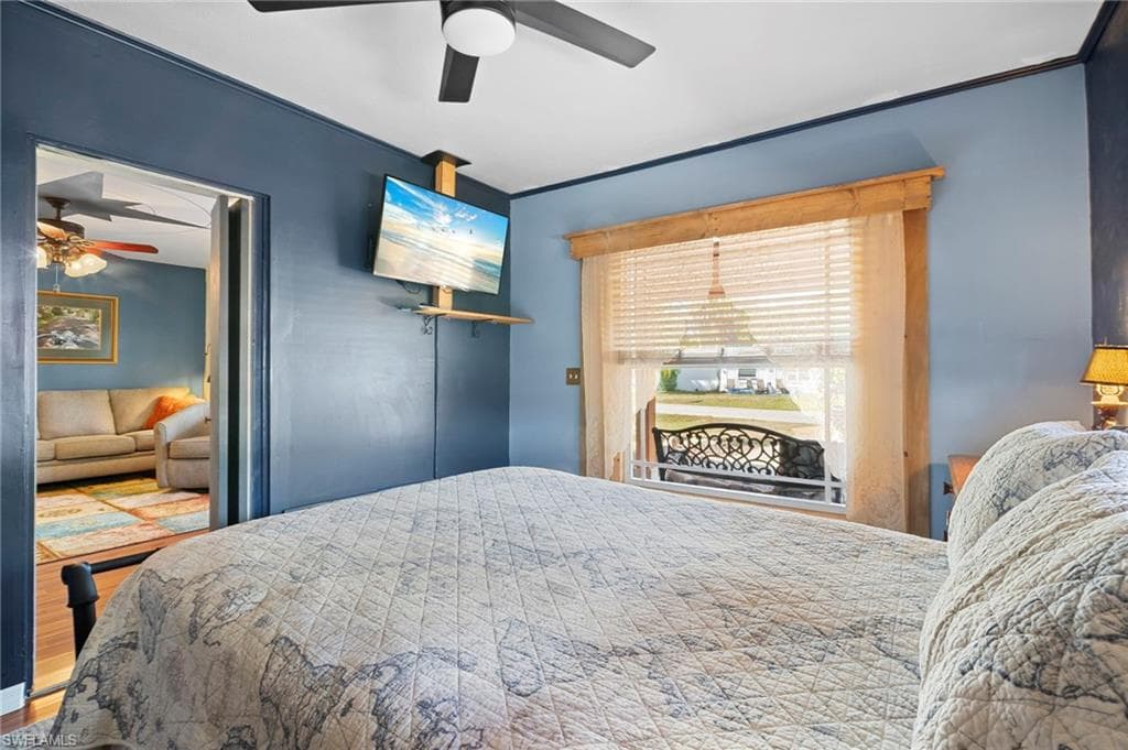 2114 E Gardenia CIR, NORTH FORT MYERS FL 33917-30