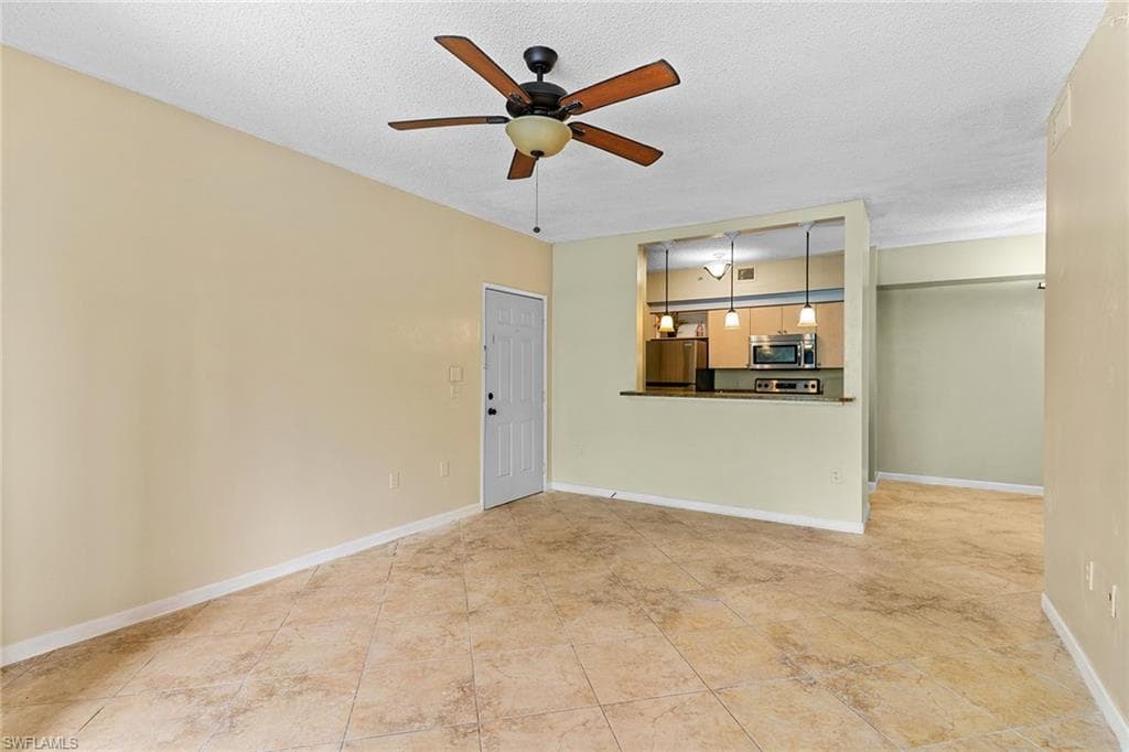 1170 Reserve WAY 205-4