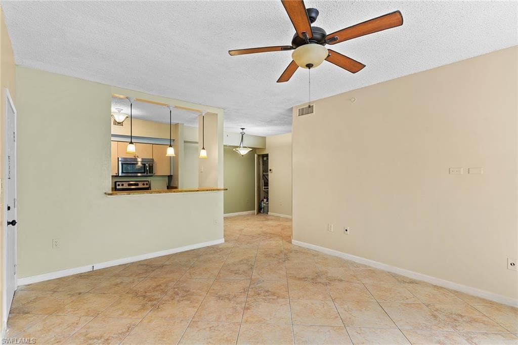 1170 Reserve WAY 205-3