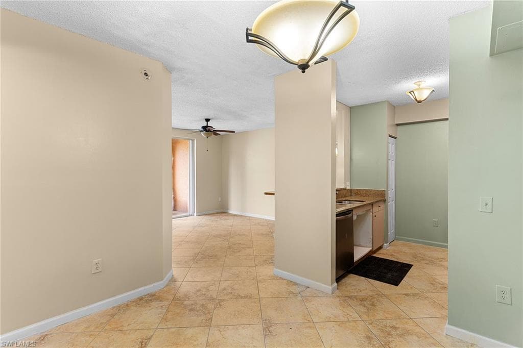1170 Reserve WAY 205-7