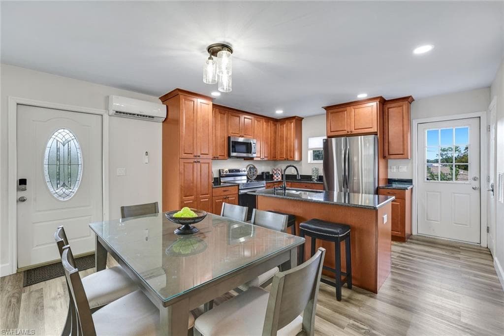 3561 Thomasson DR, NAPLES FL 34112-10