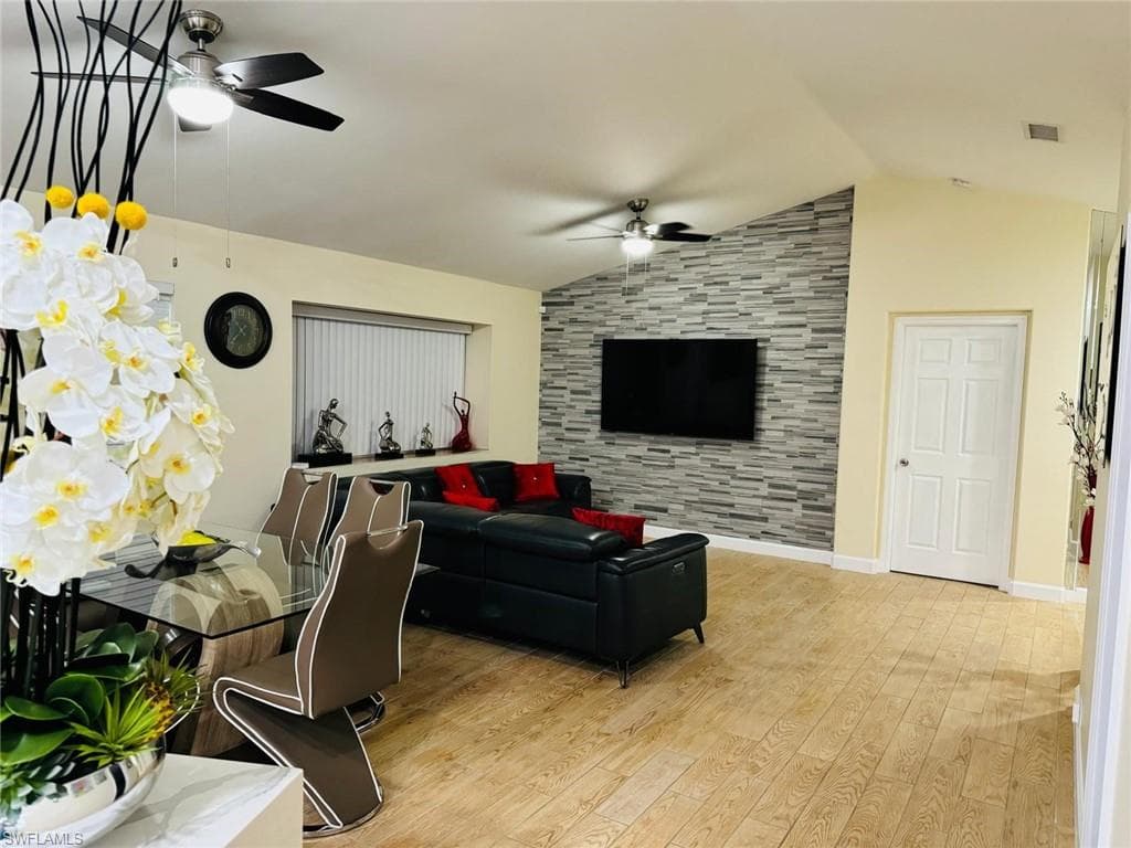 545 Whispering Wind BEND, LEHIGH ACRES FL 33974-10